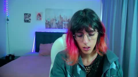 goth_minerva online show from March 20, 2026, 1:38 pm