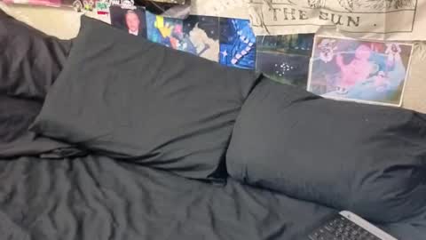 Amy online show from October 19, 2025, 7:03 pm