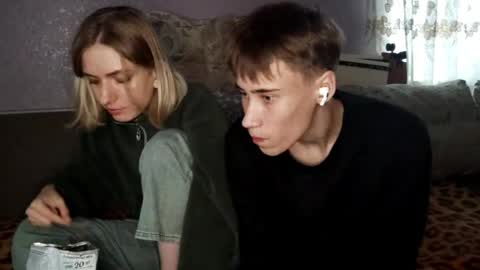Lilly and Jake online show from May 30, 2026, 10:01 am