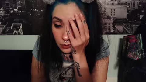 Snapshot of gothbaby305 chatting on October 17, 2025, 7:44 am gothbaby305 online show from October 17, 2025, 7:44 am