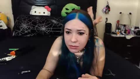 Snapshot of gothbaby305 chatting on October 18, 2025, 6:30 pm gothbaby305 online show from October 18, 2025, 6:30 pm