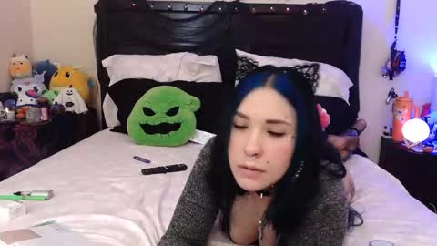 Snapshot of gothbaby305 chatting on November 3, 2025, 5:52 am gothbaby305 online show from November 3, 2025, 5:52 am