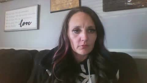       online show from January 1, 2025, 6:38 pm