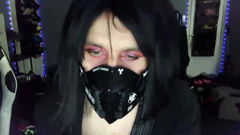 Snapshot of gothic123451 chatting on December 29, 2024, 10:14 pm Victoriana online show from December 29, 2024, 10:14 pm