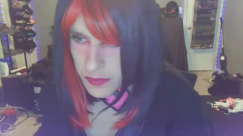 Snapshot of gothic123451 chatting on January 5, 2025, 4:16 pm Victoriana online show from January 5, 2025, 4:16 pm