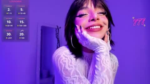 Violet online show from June 14, 2026, 4:36 am