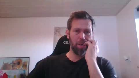 Snapshot of gottalop chatting on November 26, 2025, 2:18 pm gottalop online show from November 26, 2025, 2:18 pm