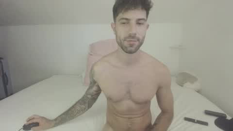 gottalovelatinas online show from May 25, 2026, 3:51 pm