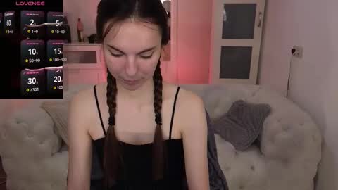 grace_autumn_mood online show from October 16, 2025, 6:03 am