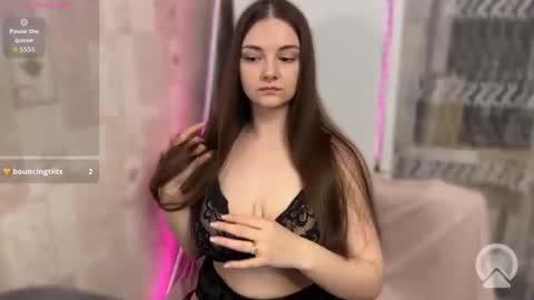Snapshot of gracebrownnn chatting on May 6, 2026, 10:04 pm Grace Brown online show from May 6, 2026, 10:04 pm