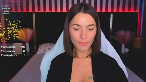 gracefulmichelle online show from May 19, 2026, 4:19 am