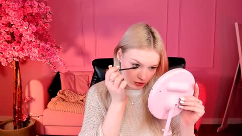 Snapshot of graceglamour chatting on January 6, 2025, 5:41 am Grace Glamour online show from January 6, 2025, 5:41 am