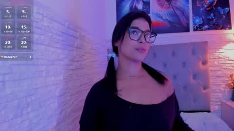 Snapshot of graceymilf999 chatting on March 12, 2025, 2:34 pm Gracey Milf online show from March 12, 2025, 2:34 pm