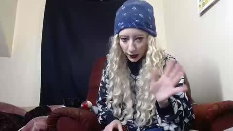 gracielynne1989 online show from December 22, 2025, 8:39 pm