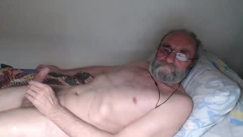 Mark online show from October 11, 2025, 2:59 pm