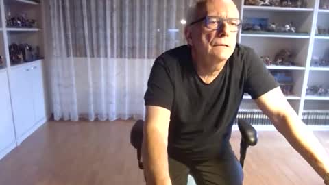 Snapshot of grandpach chatting on October 25, 2025, 12:02 pm grandpach online show from October 25, 2025, 12:02 pm