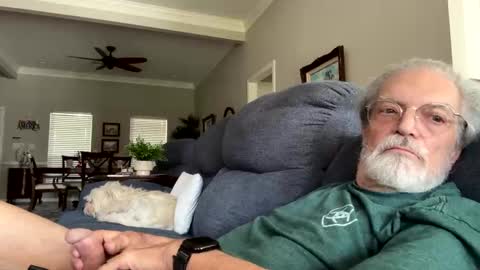 grandpawoody_69 online show from June 10, 2026, 3:33 pm