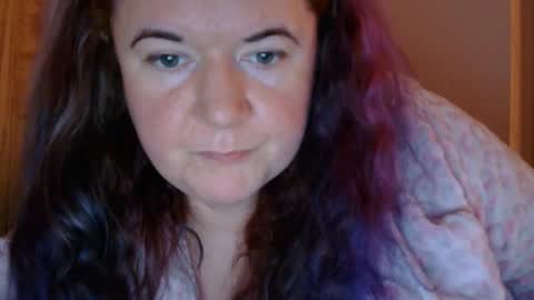 Snapshot of grateful42day chatting on November 12, 2025, 1:55 pm grateful42day online show from November 12, 2025, 1:55 pm