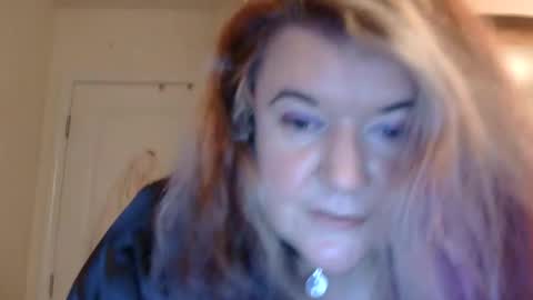 Snapshot of grateful42day chatting on November 27, 2025, 5:53 am grateful42day online show from November 27, 2025, 5:53 am