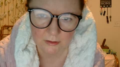 Snapshot of grateful42day chatting on July 16, 2026, 3:56 am grateful42day online show from July 16, 2026, 3:56 am
