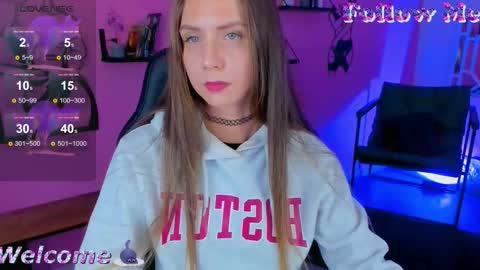 GrayceWild online show from October 2, 2025, 11:28 am