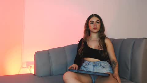 Snapshot of grecia_rouse chatting on February 3, 2025, 1:30 am  GRECIA  online show from February 3, 2025, 1:30 am