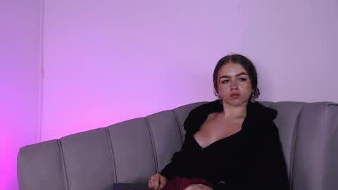 Snapshot of grecia_rouse chatting on February 6, 2025, 10:37 am  GRECIA  online show from February 6, 2025, 10:37 am