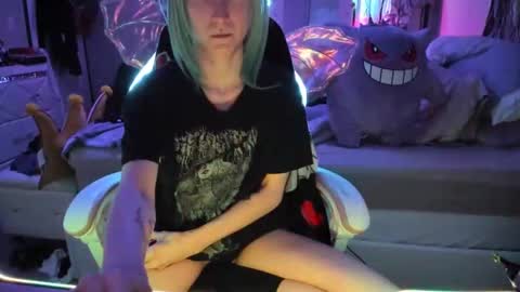 GreenEyedLovexo online show from November 12, 2025, 6:47 am