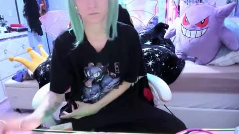 GreenEyedLovexo online show from November 14, 2025, 2:49 pm