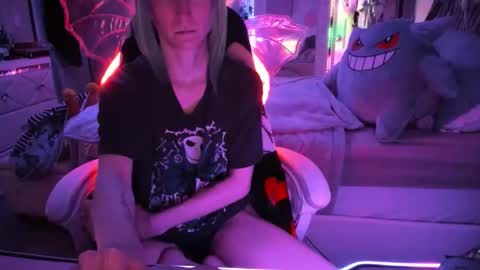 GreenEyedLovexo online show from December 1, 2025, 6:29 am