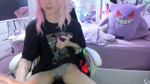 GreenEyedLovexo online show from February 24, 2026, 9:02 pm