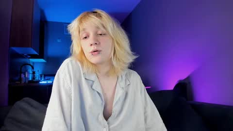 Greg-independent model online show from February 21, 2025, 11:21 pm