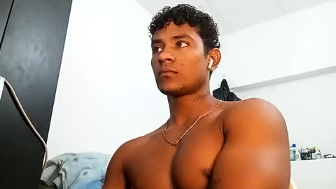 Snapshot of gregory_x chatting on May 25, 2026, 4:57 pm Gregory max online show from May 25, 2026, 4:57 pm