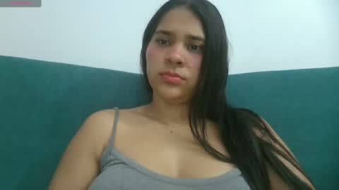 Snapshot of greicy098 chatting on October 24, 2025, 12:08 am grei online show from October 24, 2025, 12:08 am