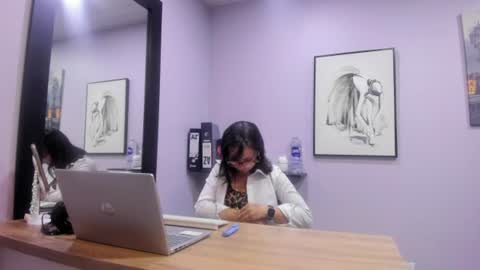 Snapshot of greta_borbon chatting on June 24, 2026, 12:04 pm Greta online show from June 24, 2026, 12:04 pm
