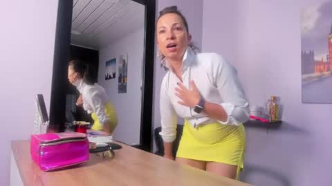 Snapshot of greta_borbon chatting on July 3, 2026, 11:27 am Greta online show from July 3, 2026, 11:27 am