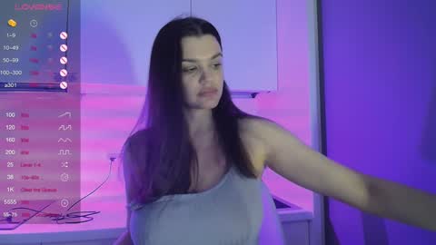 Snapshot of greta_devine chatting on January 19, 2025, 6:43 pm Greta online show from January 19, 2025, 6:43 pm