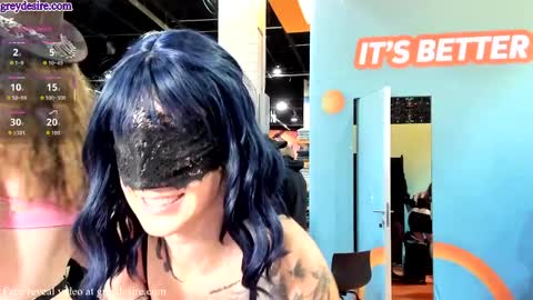       2 online show from April 10, 2026, 10:03 pm