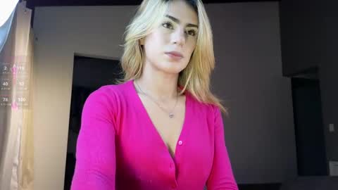 Snapshot of greyslopez chatting on February 20, 2025, 11:54 pm Greyslopez online show from February 20, 2025, 11:54 pm