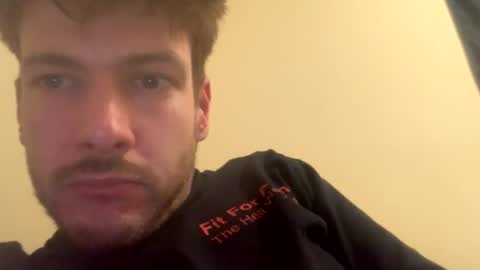 Perfectlyaveragesavage online show from November 13, 2025, 10:25 am