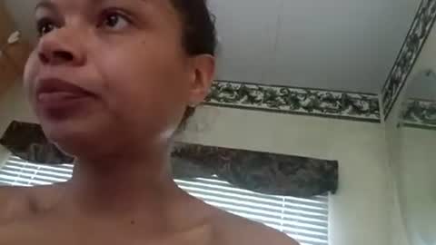 grippingwetpussy online show from June 21, 2026, 7:05 pm