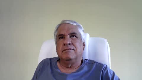Snapshot of grisa01 chatting on February 4, 2025, 12:22 pm grisa01 online show from February 4, 2025, 12:22 pm