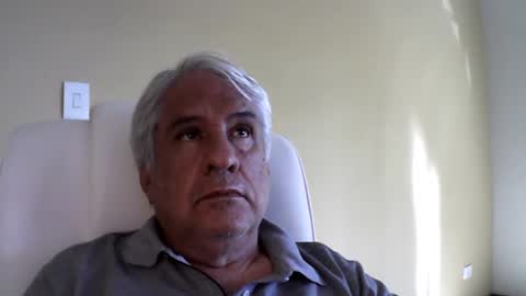 Snapshot of grisa01 chatting on March 4, 2025, 7:11 pm grisa01 online show from March 4, 2025, 7:11 pm