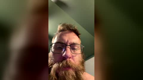 Snapshot of grizzley84 chatting on February 18, 2026, 6:15 pm grizzly84 online show from February 18, 2026, 6:15 pm