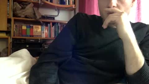 gruendamien online show from February 19, 2026, 12:01 pm