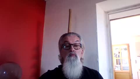 Snapshot of grybear60 chatting on January 14, 2025, 12:03 pm Grybear online show from January 14, 2025, 12:03 pm
