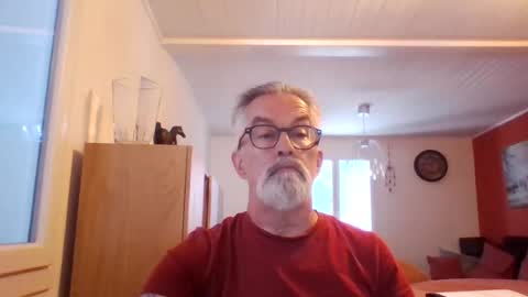 Grybear online show from June 1, 2026, 8:05 am