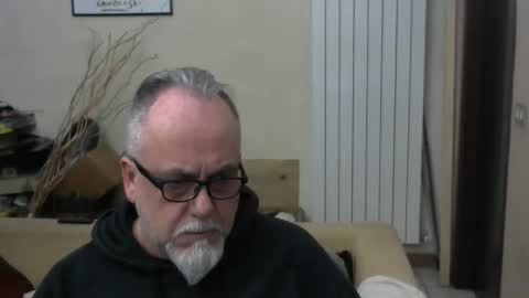 Snapshot of grz65 chatting on January 5, 2025, 10:53 am GRIZZLY65 online show from January 5, 2025, 10:53 am