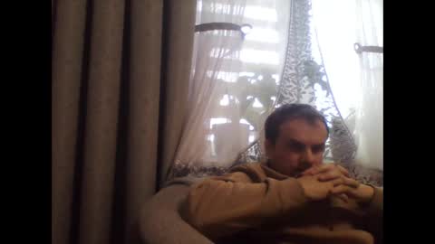 grzes1976 online show from December 4, 2025, 9:29 am