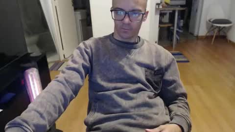 guachin_new online show from May 23, 2026, 6:34 pm